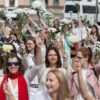 Belarus: Weibliche Revolution in Weiss